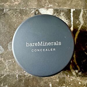 NIB bareMinerals Bisque concealer